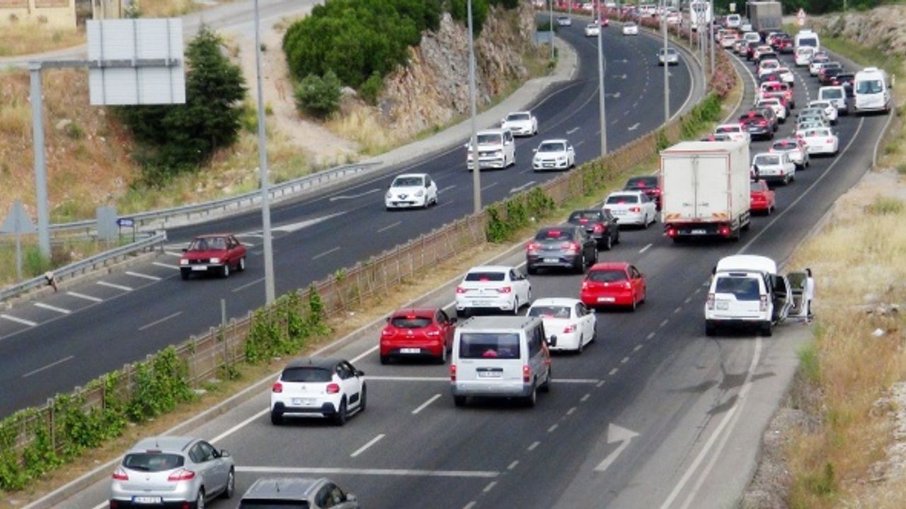 Muğla’da araç sayısı bir ayda bin 542 artı