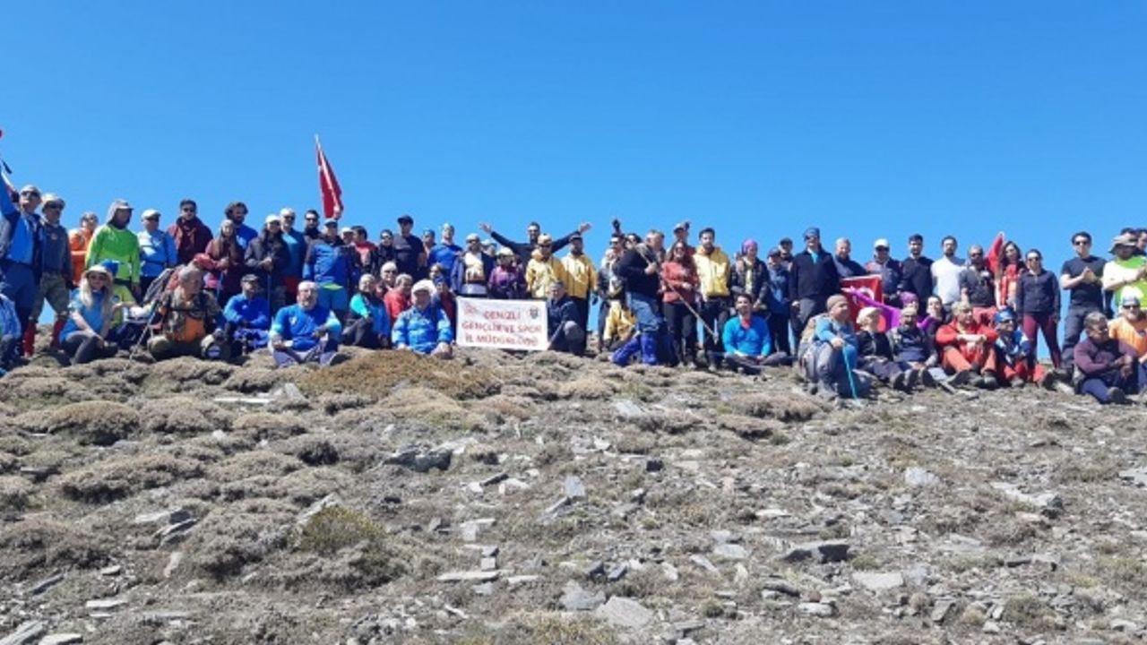 Denizli'de 4. Ulusal Karcı Dağı Zirve Şenliği düzenlendi