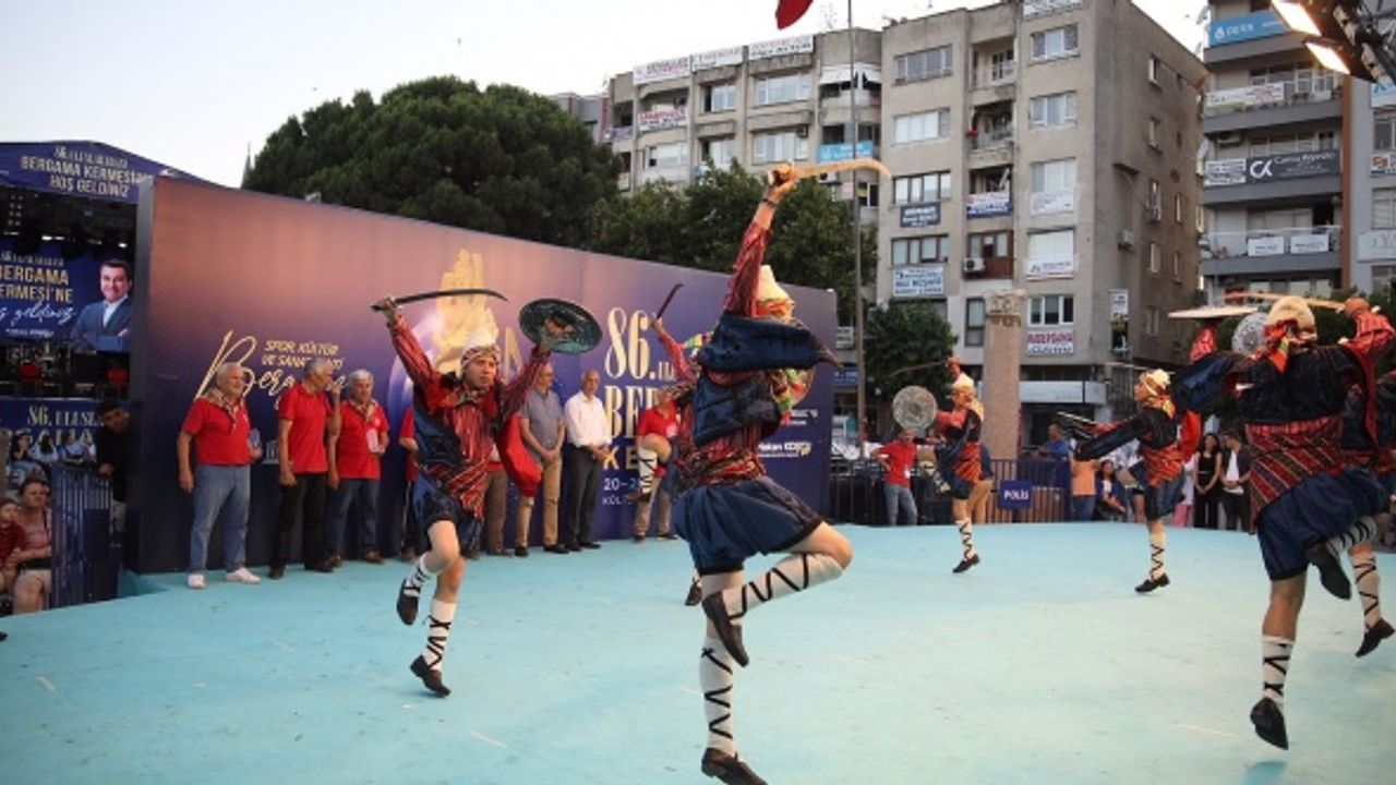 Bergama 86. Kültür ve Sanat Festivali devam ediyor