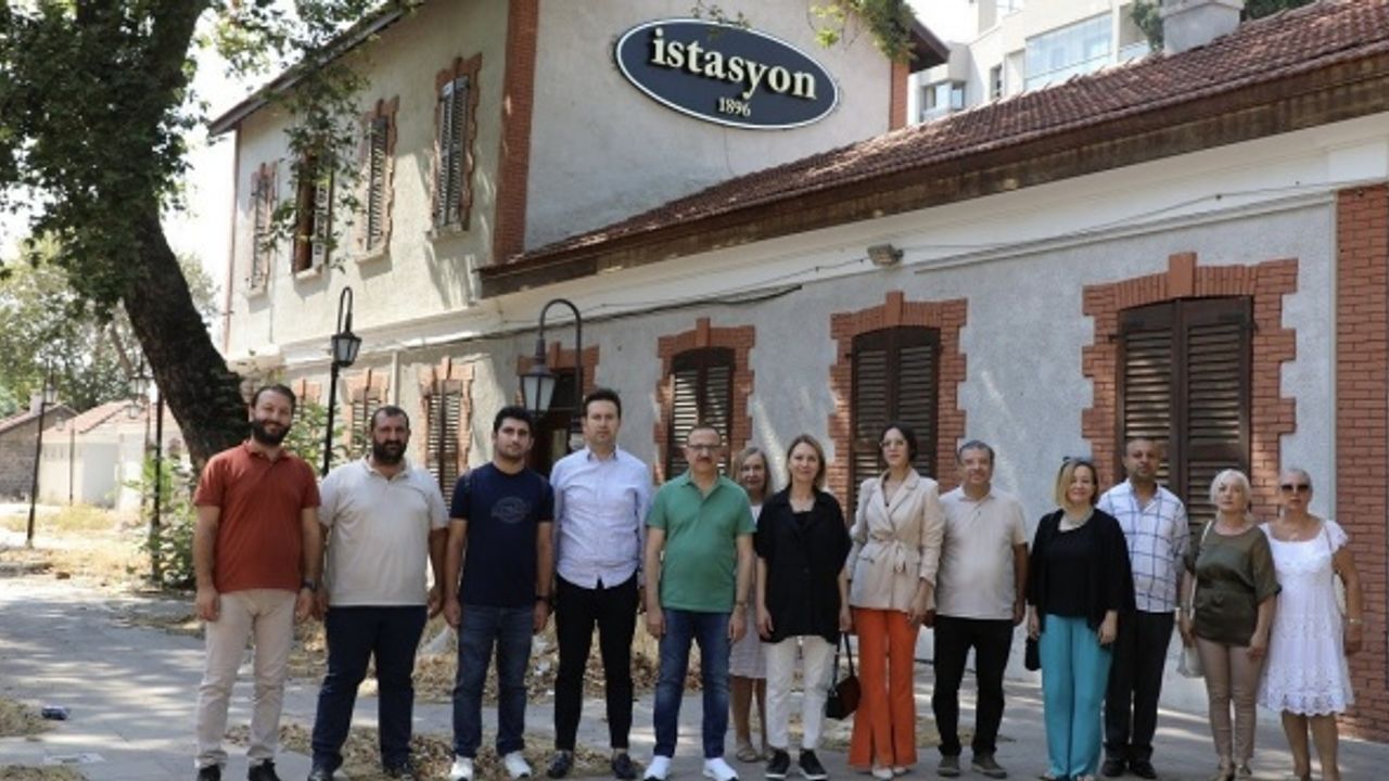 AK Parti'den Karşıyakalı gençlere müjde