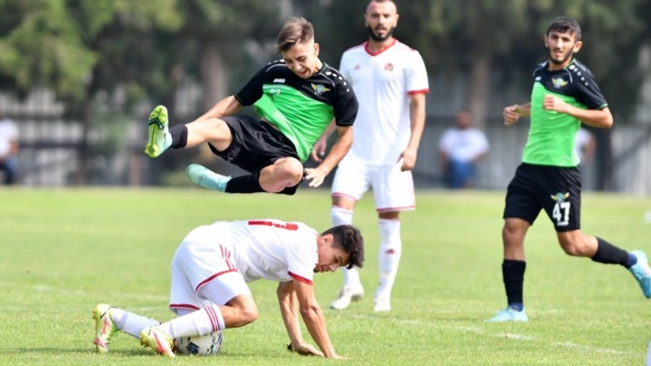 Hazırlık maçında gülen taraf Turgutluspor oldu