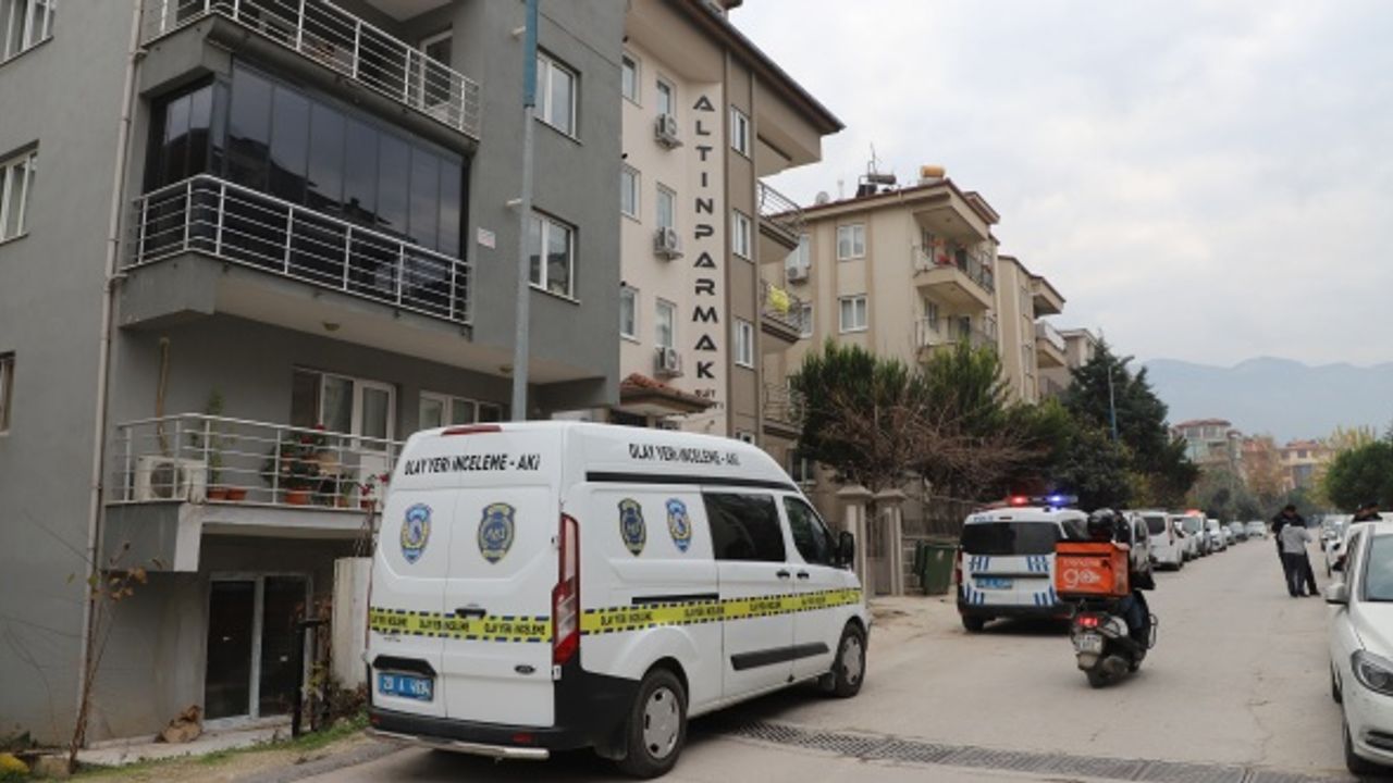 Denizli'de bir şahıs, üvey oğlu tarafından bıçaklandı