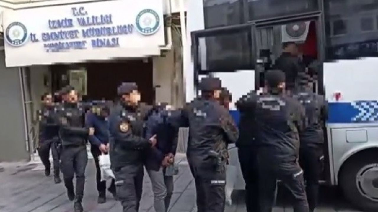 İzmir'de özel harekat destekli sentetik ecza operasyonu