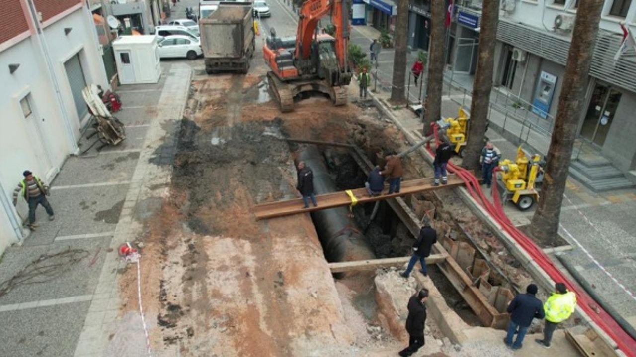 Şehit Fethibey Caddesi’ndeki altyapı sorunu da çözülüyor