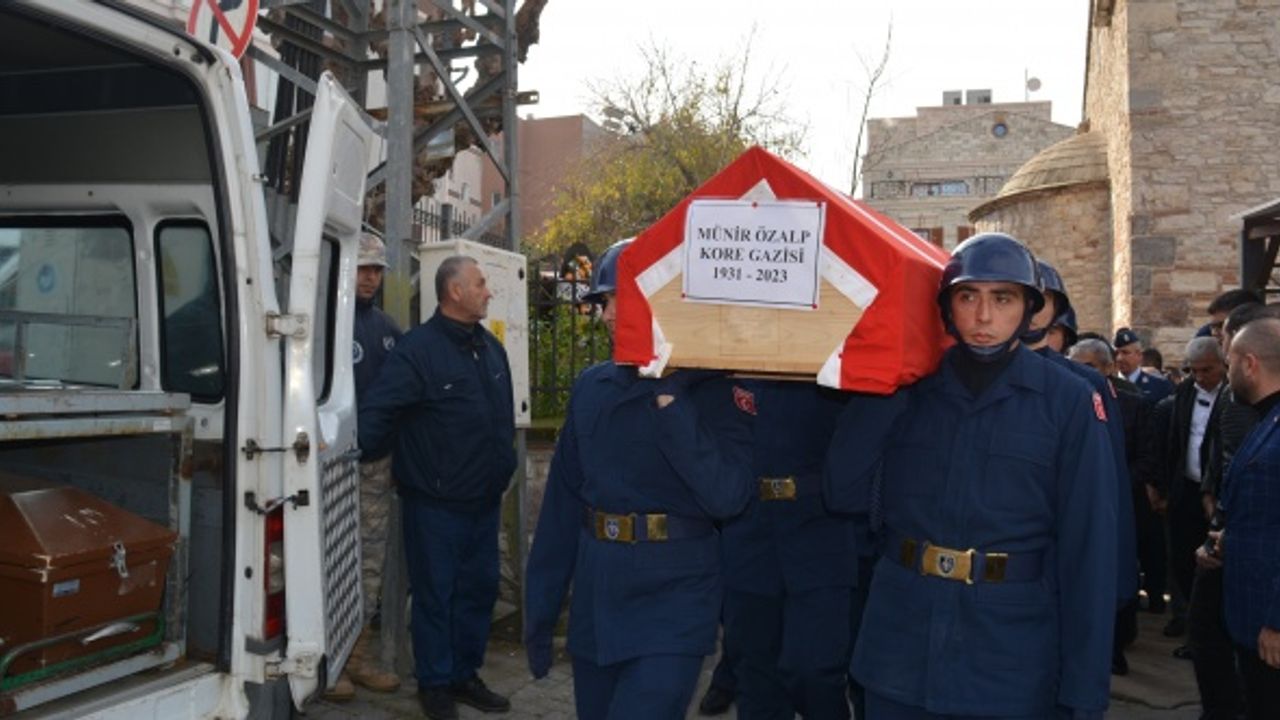 İzmir'de yaşamını yitiren Kore gazisi toprağa verildi