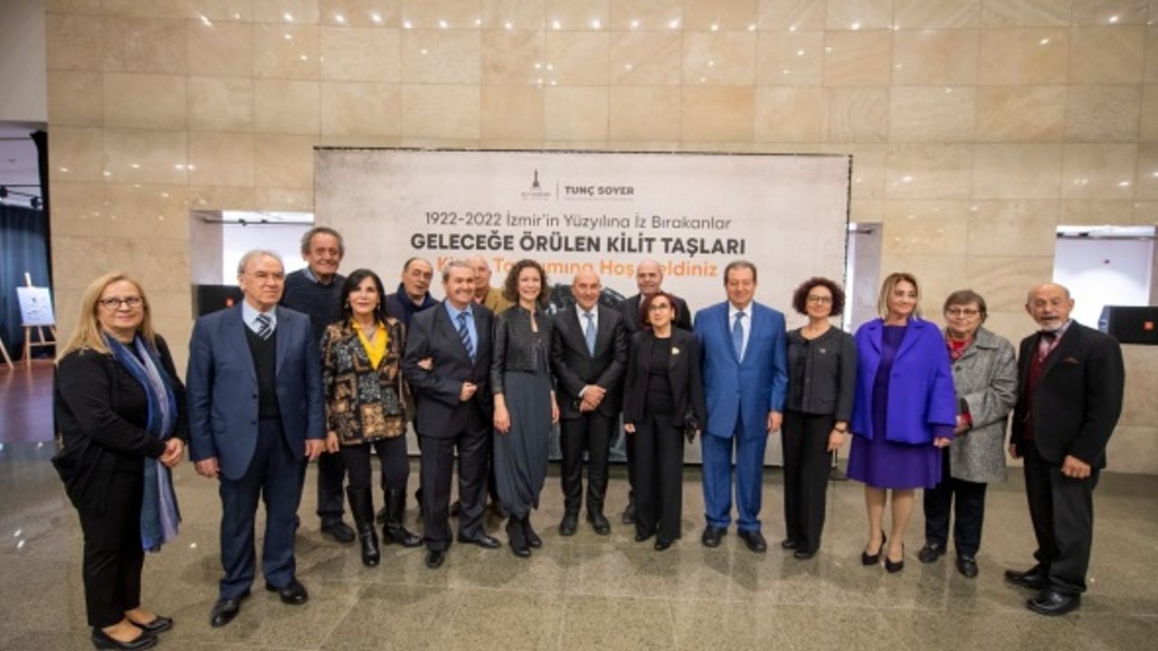 “İzmir'in Yüzyılına İz Bırakanlar” kitabı tanıtıldı