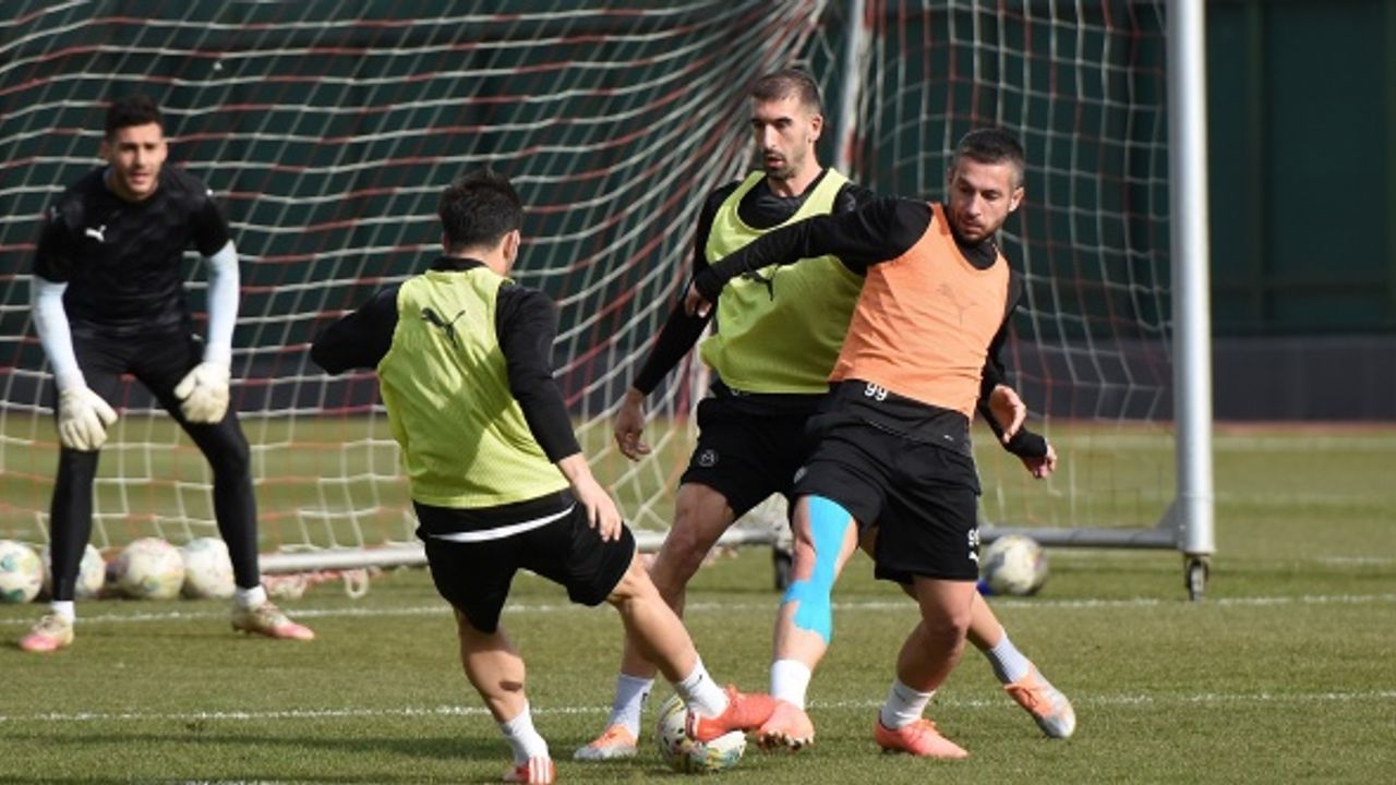 Manisa FK, Dyorex Boluspor hazırlıklarına başladı
