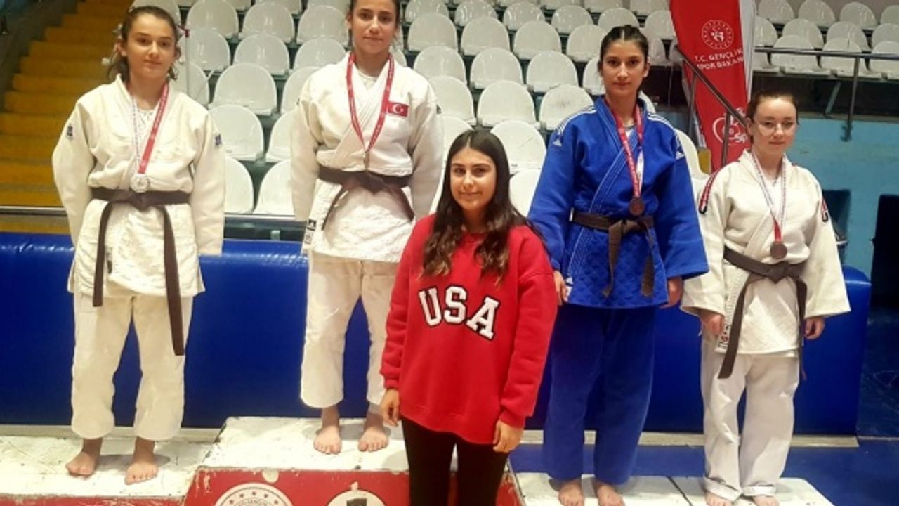 Manisa’da Ümitler Judo İl Birinciliği müsabakaları düzenlendi