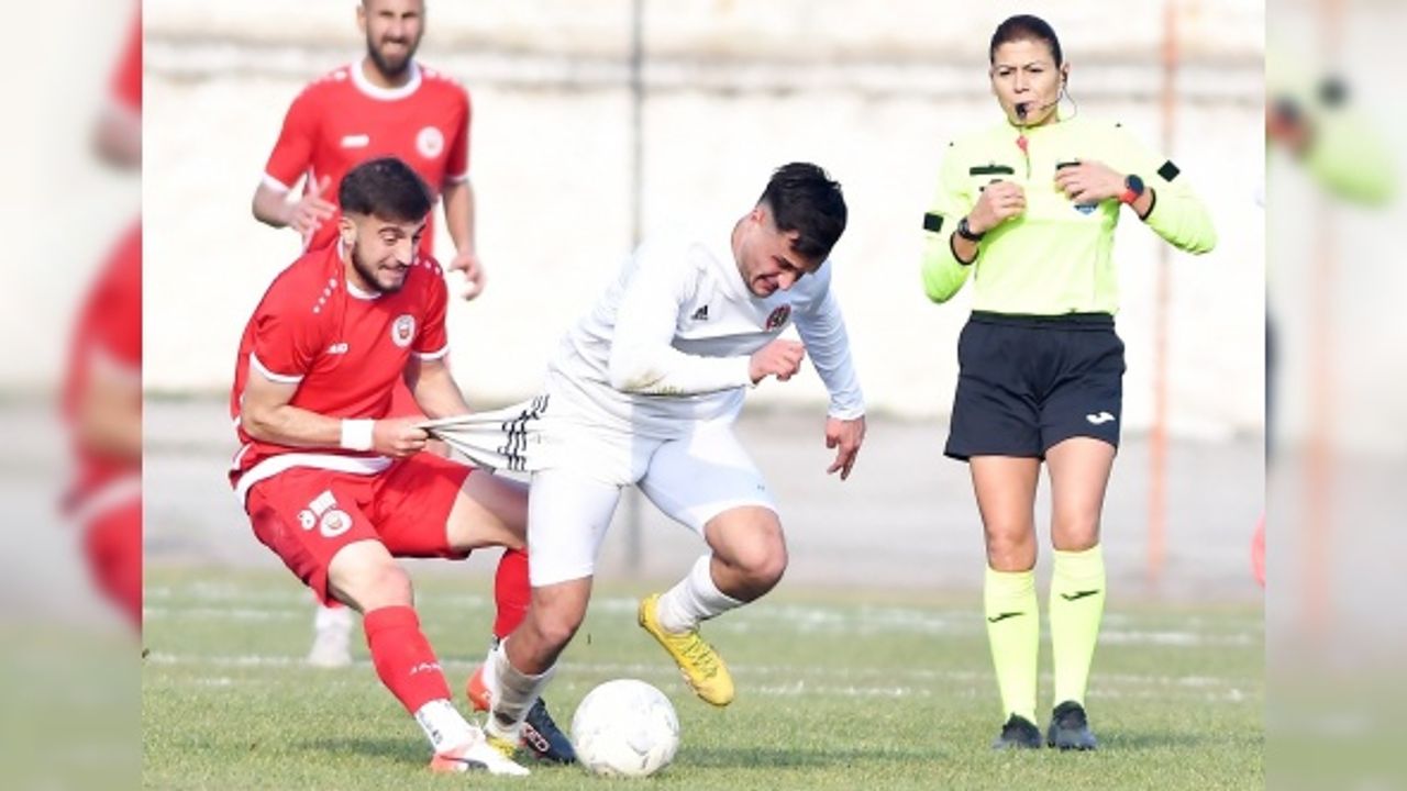 Turgutluspor 0 - Karaman FK: 2