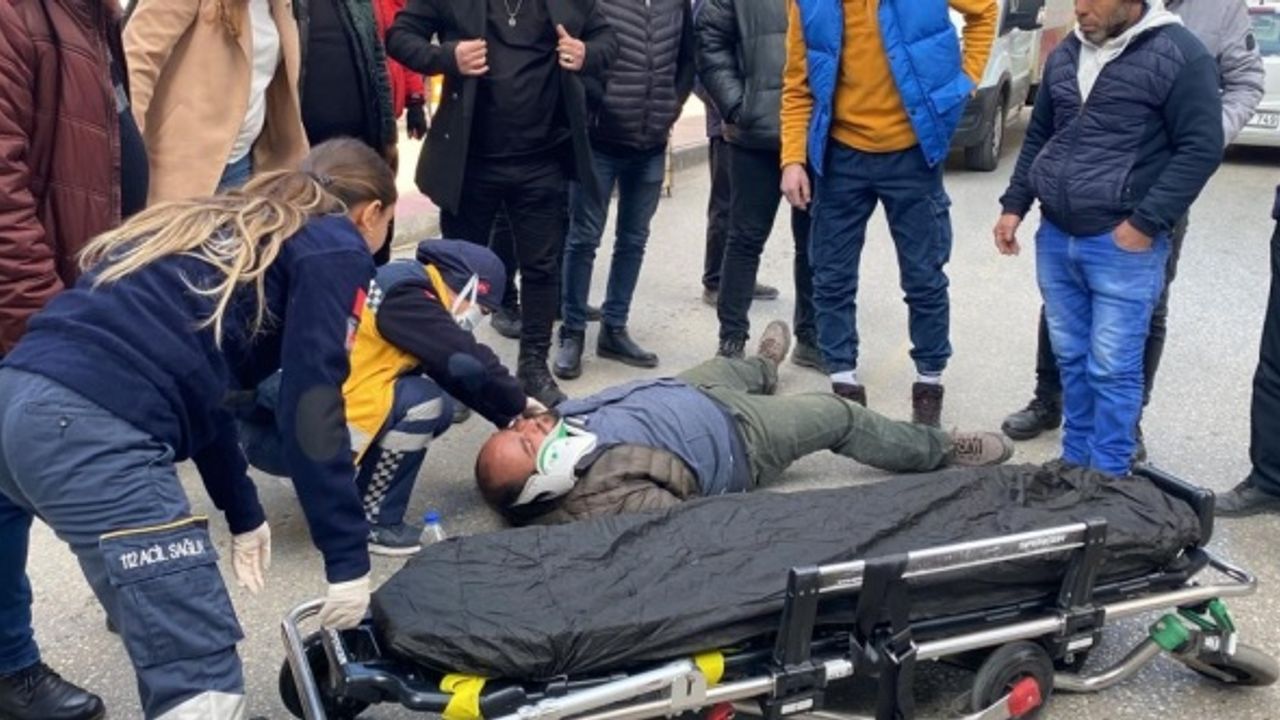 Aydın'da otomobil ve bisiklet çarpıştı