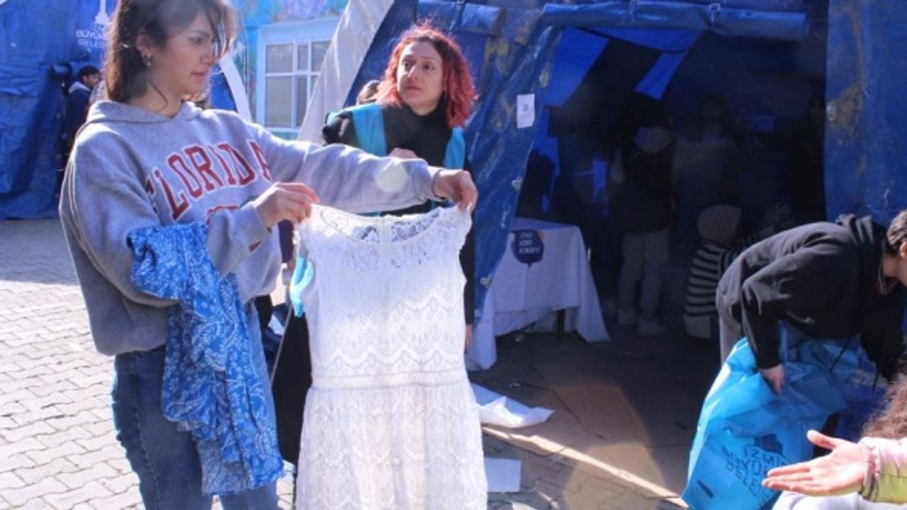  Depremzedelere yollanan bazı eşyalar çileden çıkardı