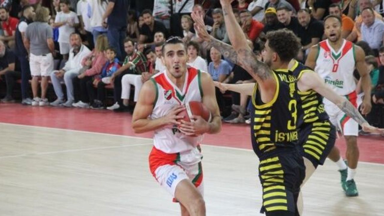 Karşıyakalı ve Aliağalı basketçilere milli davet