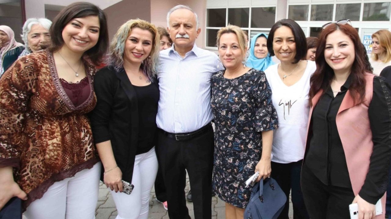 Başkan Karabağ, kadınlara projelerini anlattı 