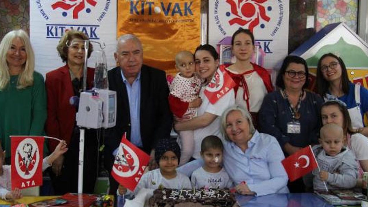 İzmir onkoloji hastanesinde çocuklara 23 Nisan kutlaması