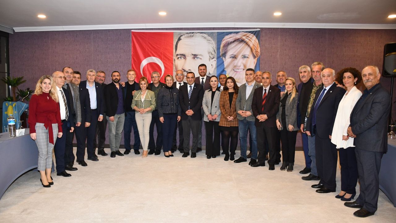 İYİ Parti İzmir'den seçim süreci değerlendirmesi