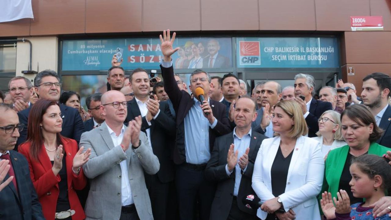 CHP Grup Başkanvekili Özel SKM açılışına katıldı