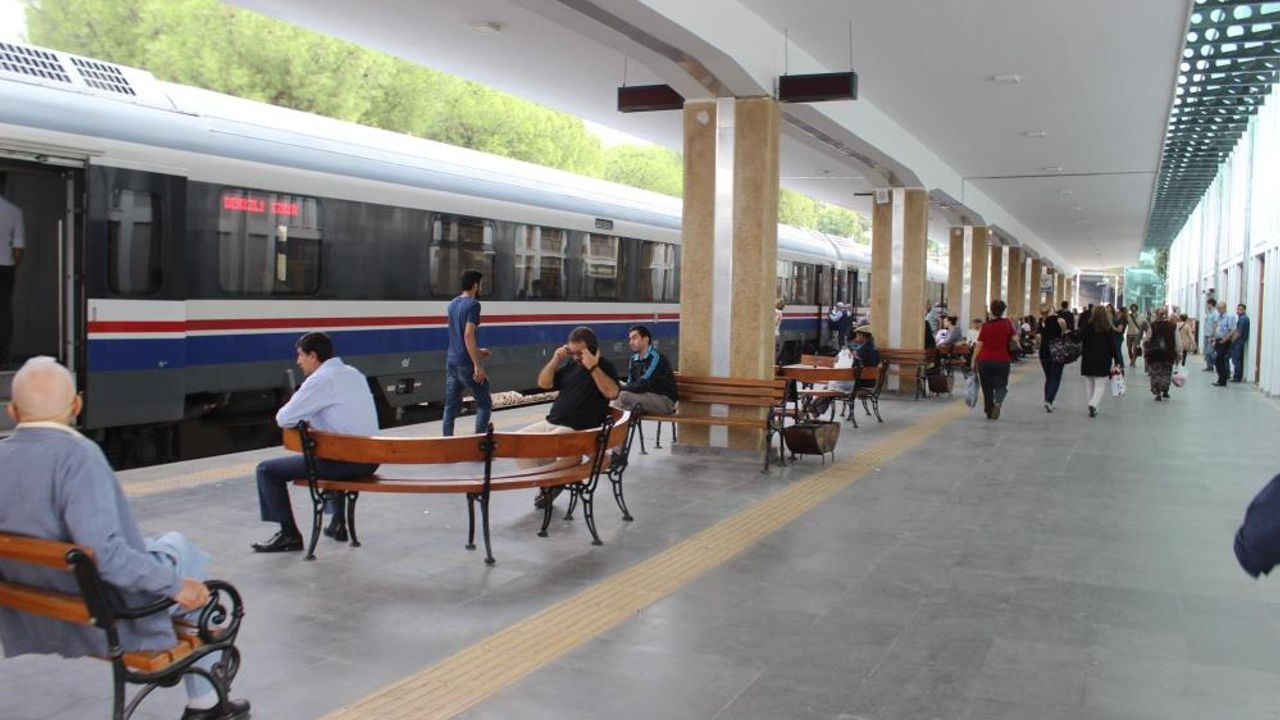  Aydın’da tren ücretleri zamlandı