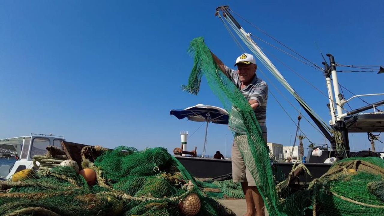 Balıkçılar av yasağının biteceği günü iple çekiyor