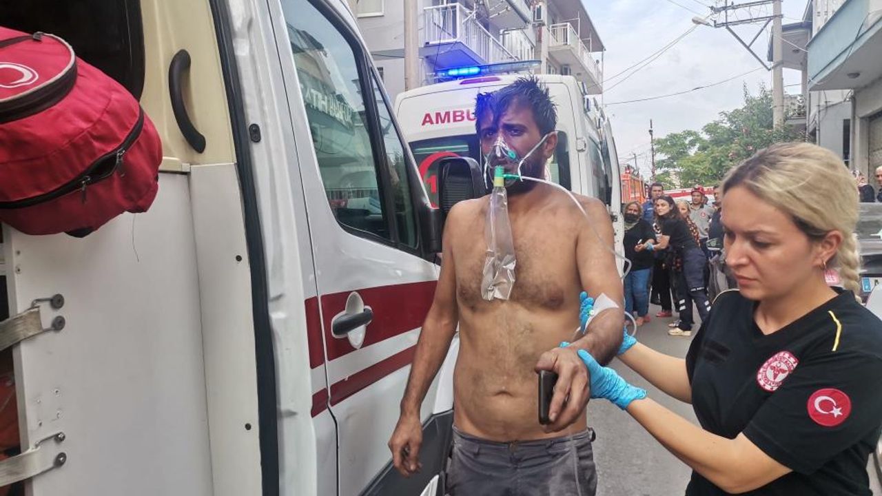  İzmir’de ev yangını: 1’i bebek 9 kişi dumandan etkilendi