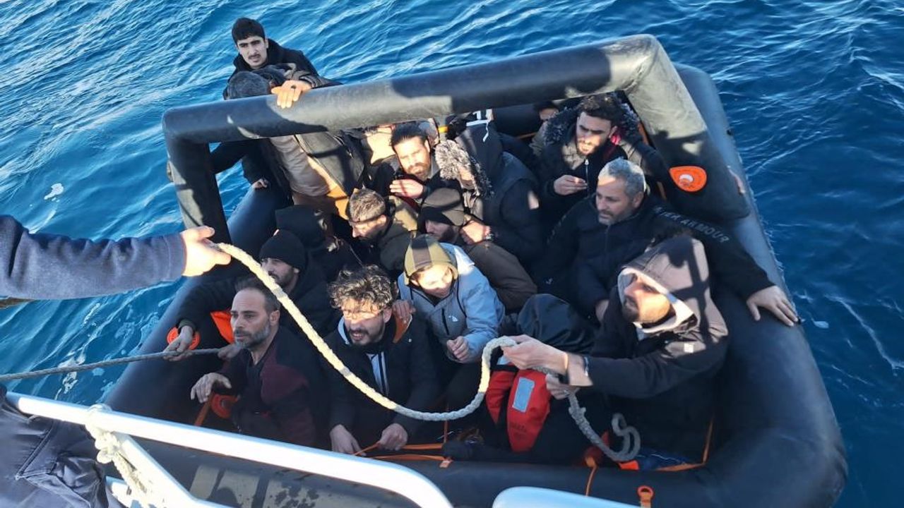  İzmir sularında göçmen hareketliliği