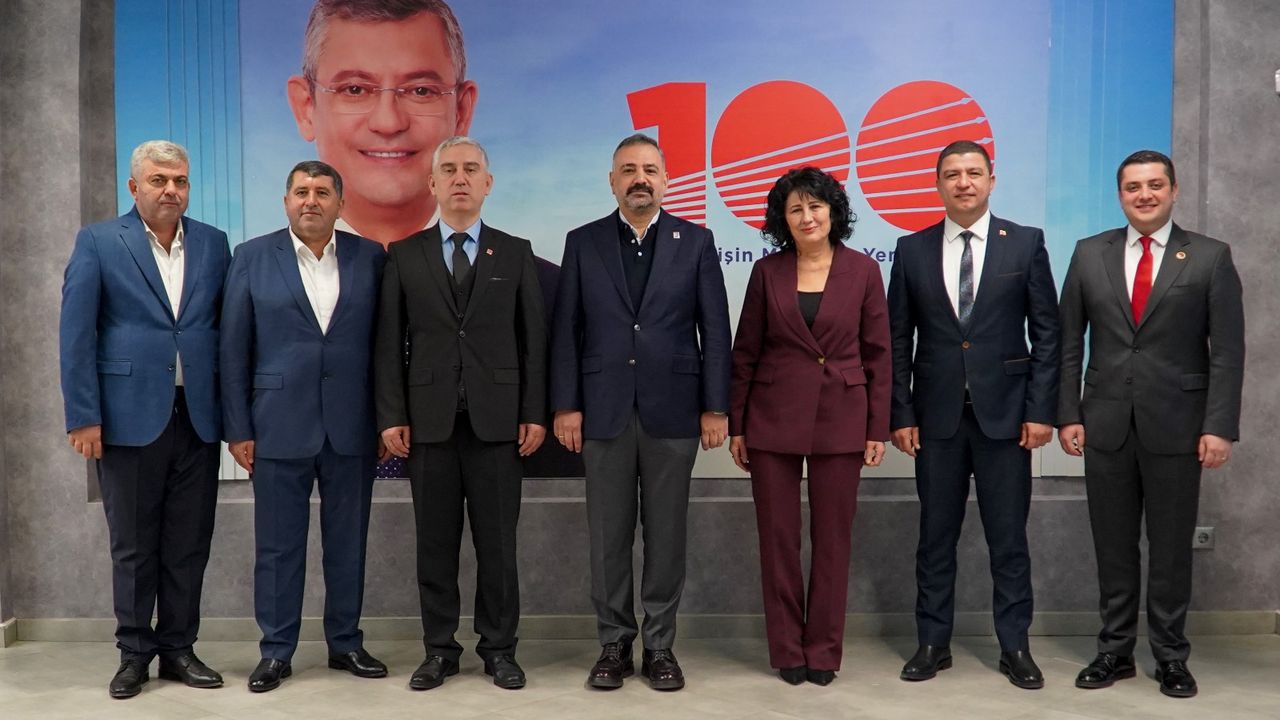CHP İzmir'de başkan adayları toplantısı