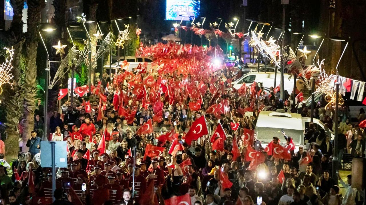 İzmir, Cumhuriyet coşkusuna hazır