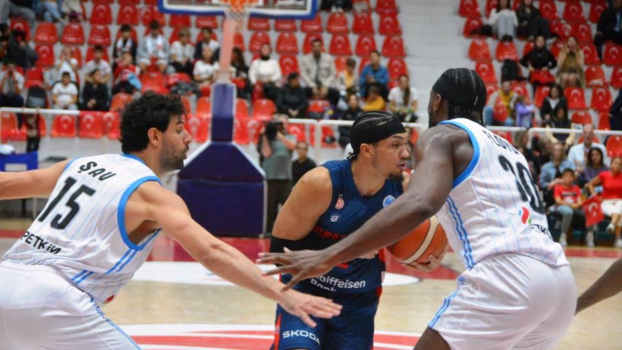 Aliağa Petkimspor, Avrupa’da 3’te 2 yaptı
