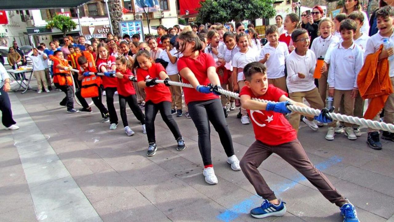 Çeşme’de Kültür Yolu Festivali coşkusu devam ediyor