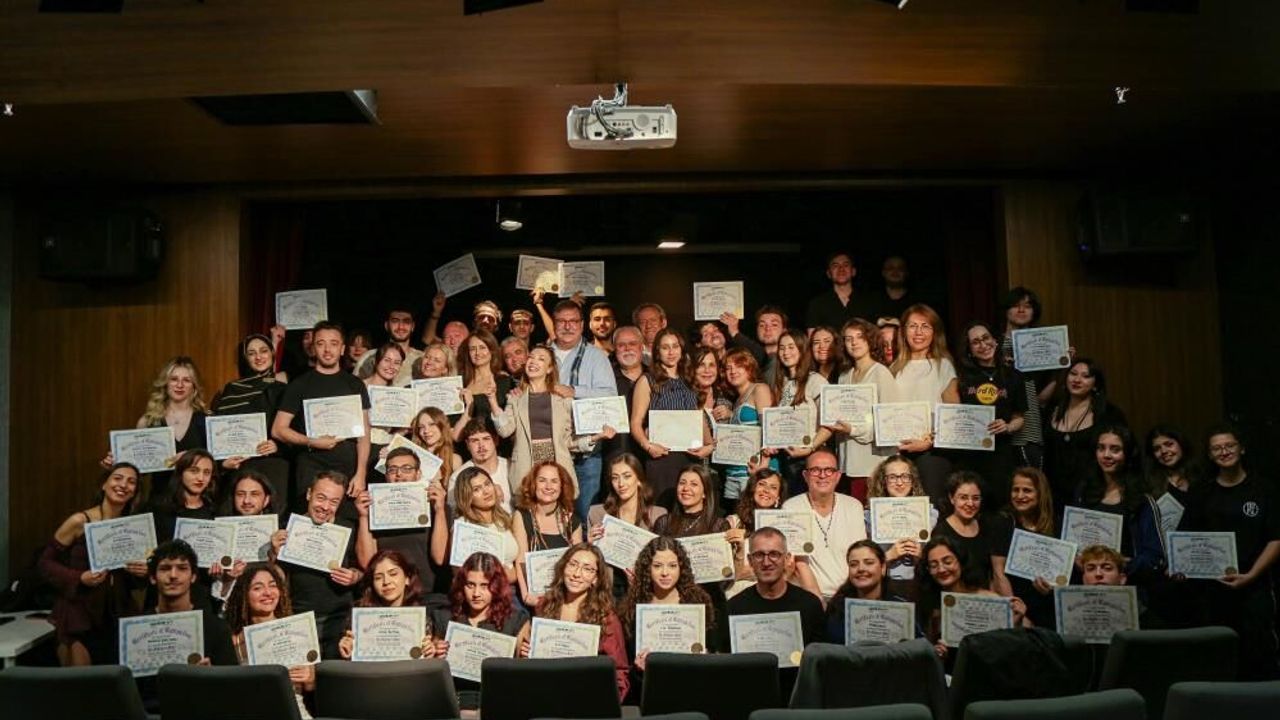 Folkart Academy’de mezuniyet heyecanı