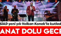 İZSİAD üyeleri Volkan Konak ile yeni yılı kutladı 