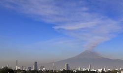  Popocatepetl Yanardağı’nda son 24 saatte 4 patlama