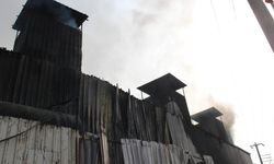  İzmir'de döküm fabrikasında korkutan yangın