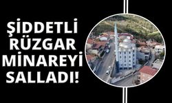 İzmir'de cami minaresi beşik gibi sallandı