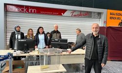 İlk oyu kullanmak için Romanya'dan geldi