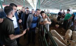 CHP Genel Başkanı Özgür Özel, Manisa'da ziyaretlerde bulundu