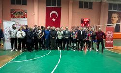 Öğretmenler Günü Voleybol Turnuvası'nın şampiyonu belli oldu