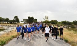 İzmir Kuş Cenneti'nde Ata'ya Saygı Yürüyüşü