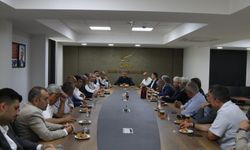 CHP İzmir Örgütü'nden Cemil Tugay'a destek geldi