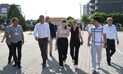 Ferdi Zeyrek’in kızı Nehir, TYT’ye CHP Lideri Özgür Özel ve annesiyle geldi