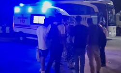 Otobüs şoförleri arasında yol kenarında bıçaklı kavga