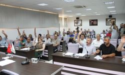 Kula Belediyesinde CHP’li katip üyelerden toplu istifa