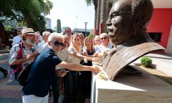 "İzmir Baba" Konak'ta anıldı