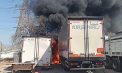 İzmir'de tır garajında yangın çıktı
