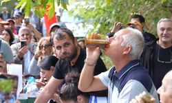 Kazdağları’nda bal yeme yarışması nefesleri kesti