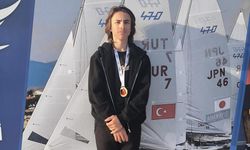Çeşmeli genç yelkenci Deniz Alan Türkiye şampiyonu oldu