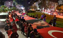 Karabağlar 'da Coşkulu Cumhuriyet Korteji