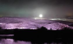 Pamukkale travertenlerinde sis, kartpostallık görüntüler oluşturdu