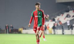 Karşıyakalı Adem Yeşilyurt'a yurt dışında ilgi