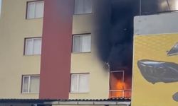 İzmir'de yangında ev alevlere teslim oldu
