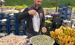 Datça Bademi, pazar tezgahlarında yerini aldı